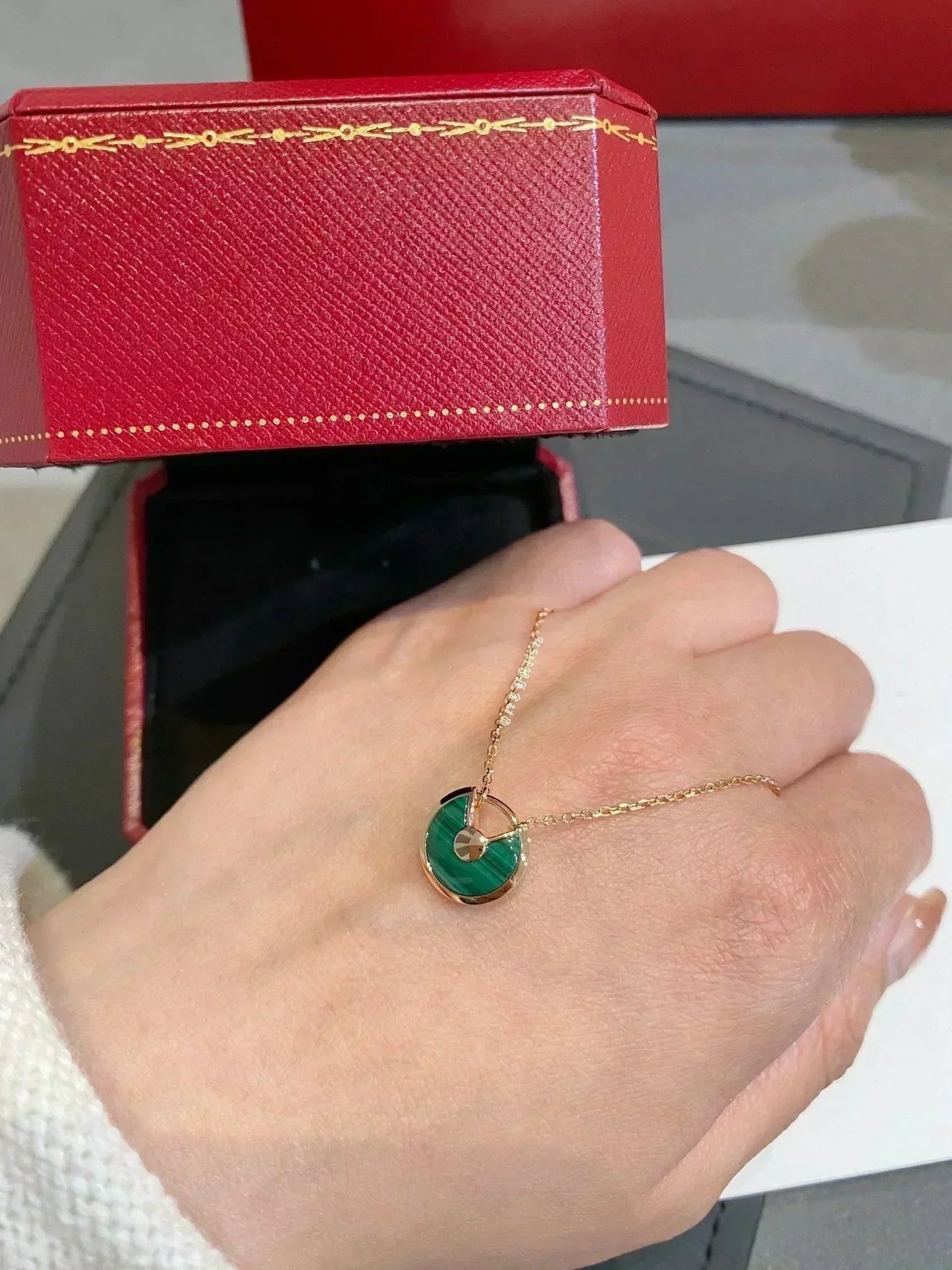 [⭐JeweliWhal]COLLIER AMULETTE MALACHITE OR ROSE