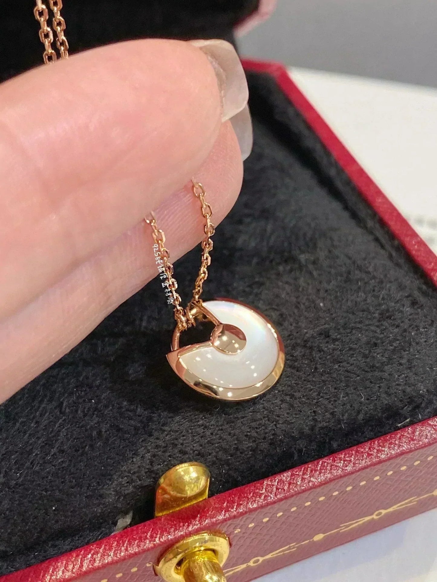 [⭐JeweliWhal]COLLIER AMULETTE NARCISSE OR ROSE