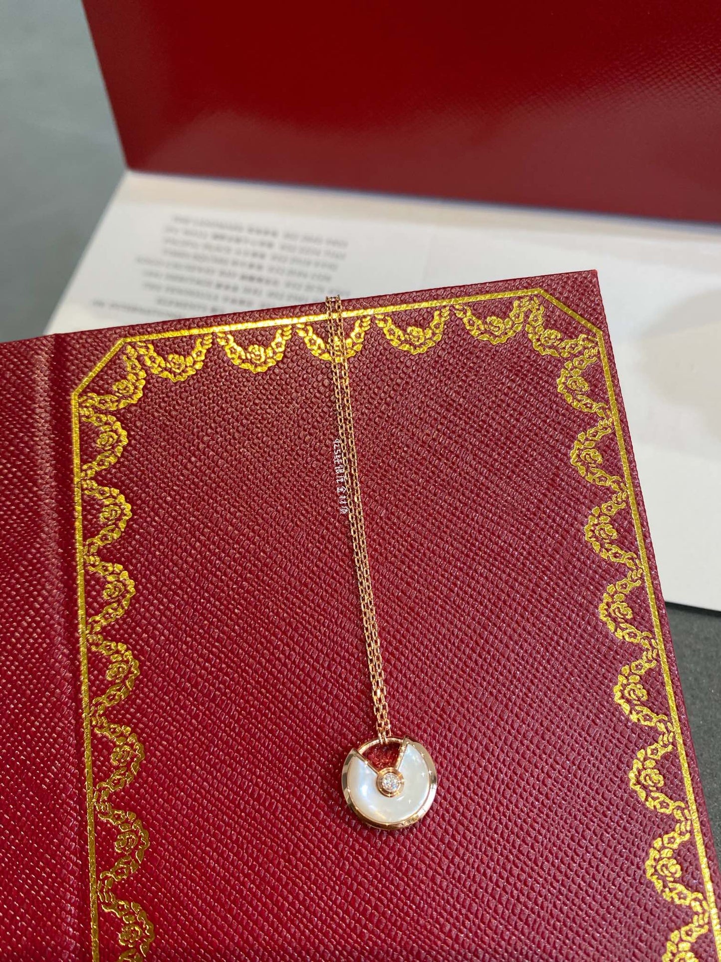 [⭐JeweliWhal]COLLIER AMULETTE NARCISSE OR ROSE