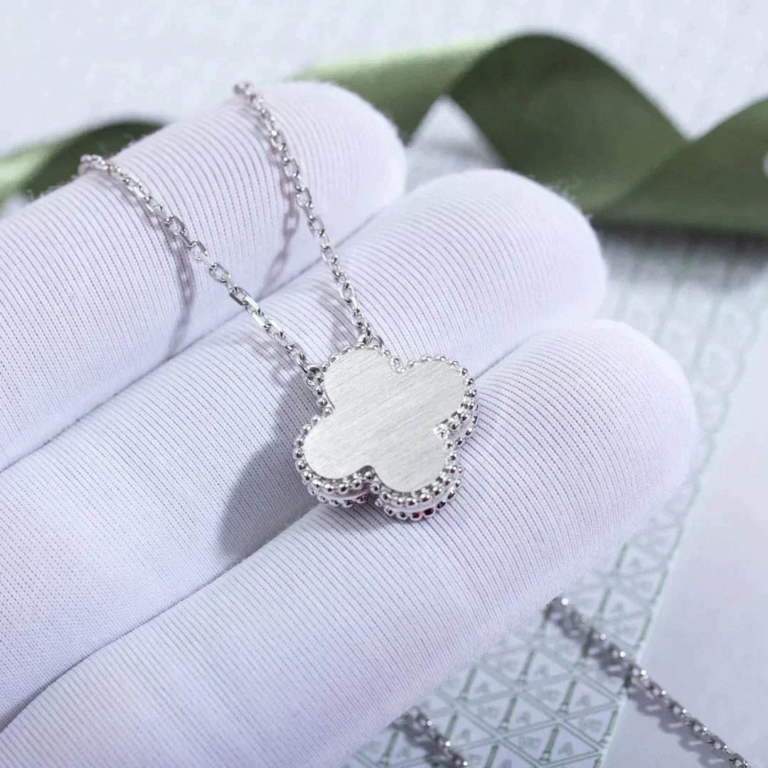 [⭐JeweliWhal]TRÈFLE COLLIER LASER DIAMANT 15 MM ARGENT