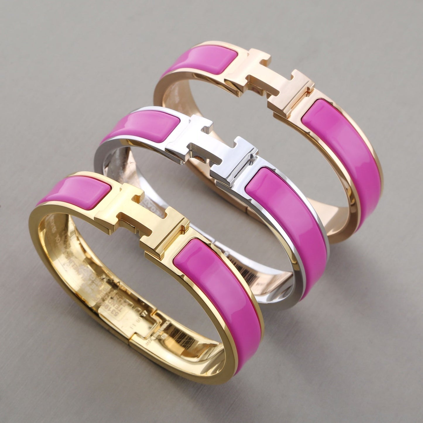[⭐JeweliWhal]H BRACELET VIOLET