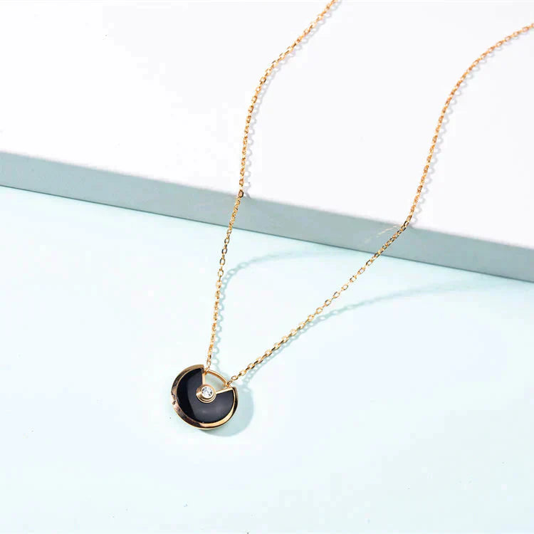 [⭐JeweliWhal]COLLIER AMULETTE ONYX CORNALINE OR