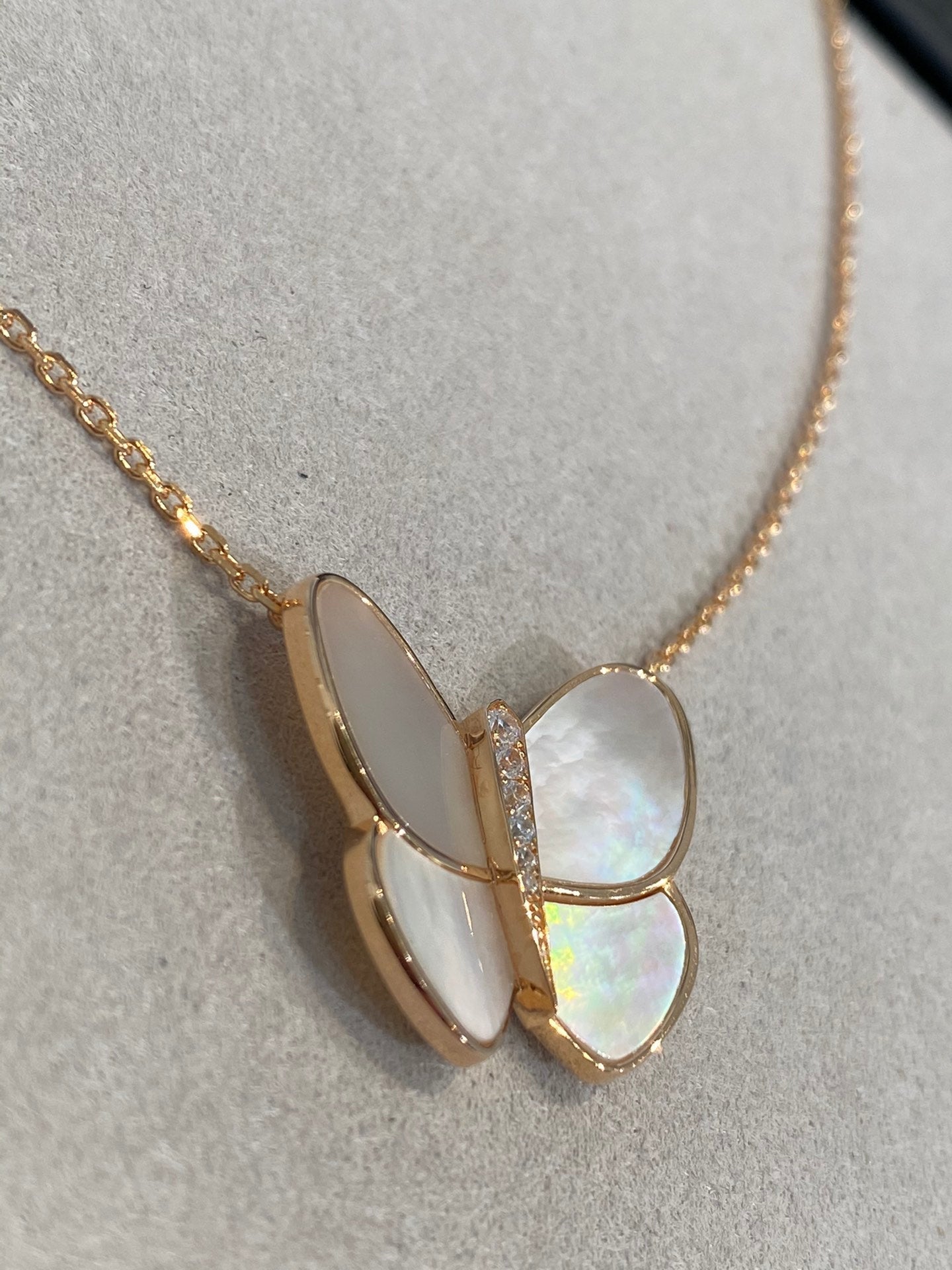 [⭐JeweliWhal]COLLIER PAPILLON EN OR NACRE ET DIAMANTS