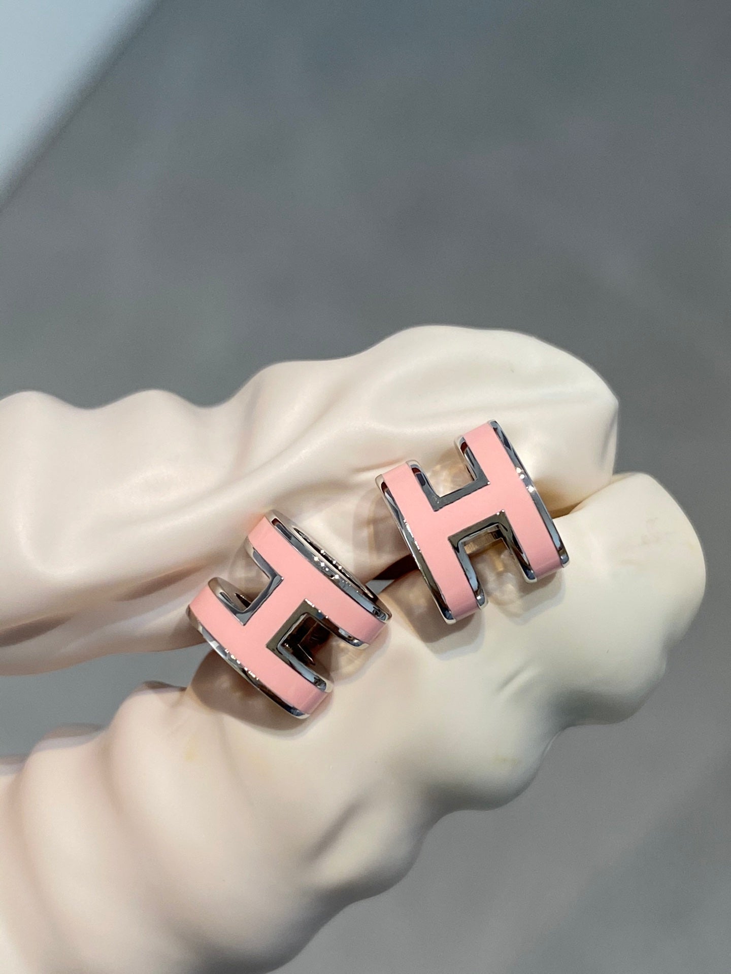 [⭐JeweliWhal]MINI POP H SILVER EARRINGS PINK