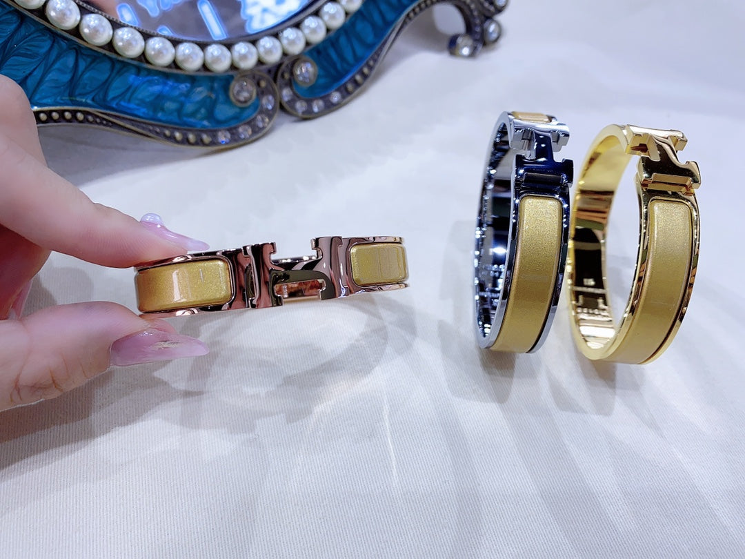 [⭐JeweliWhal]H BRACELET CHAMPAGNE