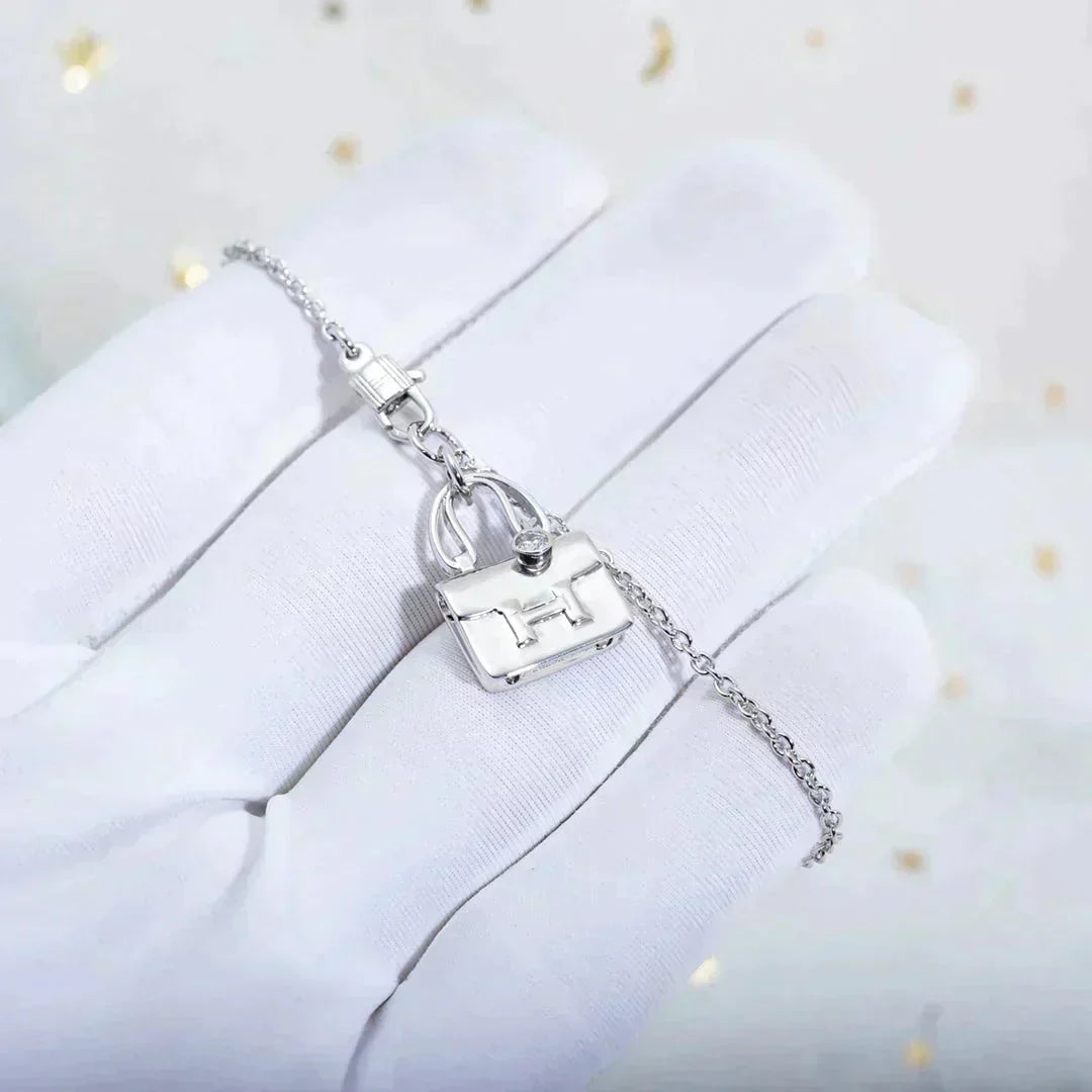 [⭐JeweliWhal]COLLIER EN ARGENT AVEC PENDENTIF AMULETTE