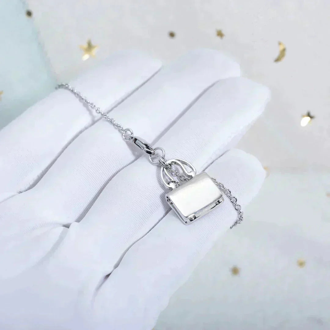 [⭐JeweliWhal]COLLIER EN ARGENT AVEC PENDENTIF AMULETTE