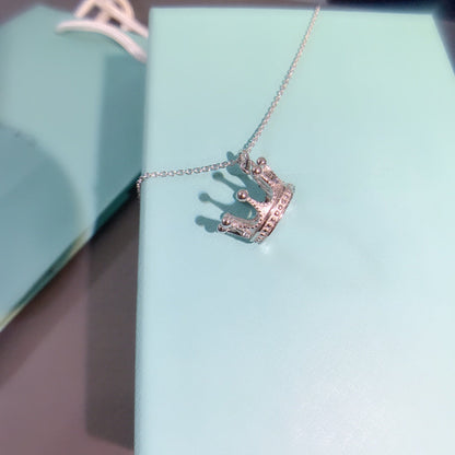 [JeweliWhal]CROWN PEDANT NECKLACE