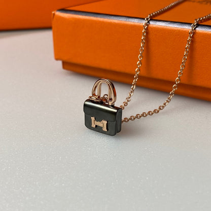 [⭐JeweliWhal]COLLIER CONSTANCE OR ROSE PENDENTIF NOIR