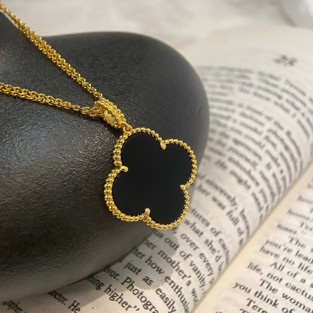 [⭐JeweliWhal]COLLIER TRÈFLE 25MM OR ONYX