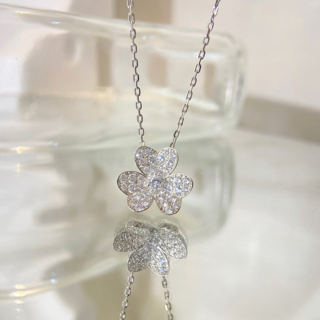 [⭐JeweliWhal]COLLIER FLEUR DIAMANT