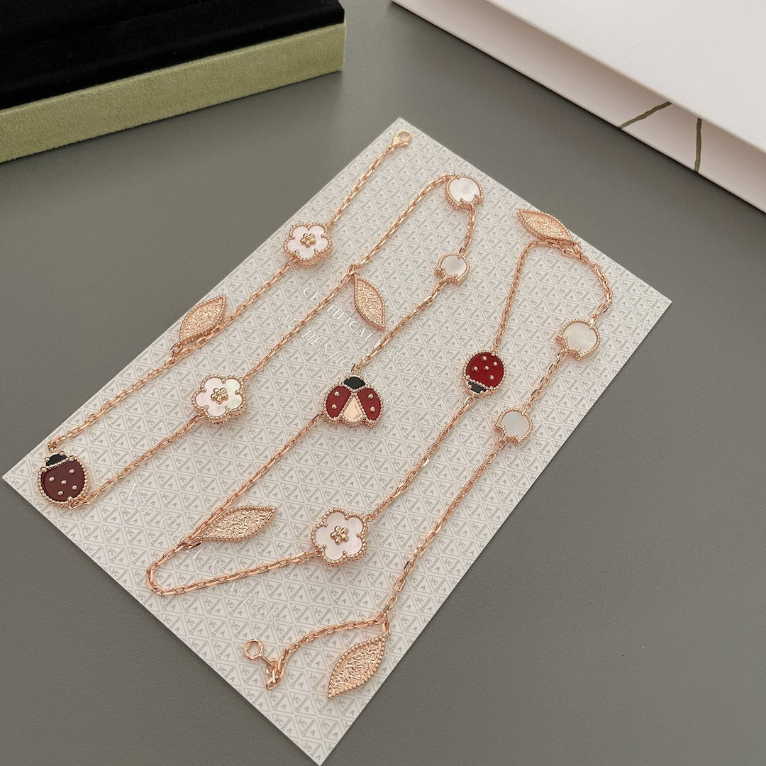 [⭐JeweliWhal]COLLIER LUCKY SPRING 15 MOTIFS OR ROSE
