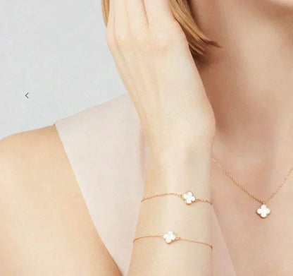 [⭐JeweliWhal]COLLIER TRÈFLE MINI 9,5 MM NACRE BLANCHE