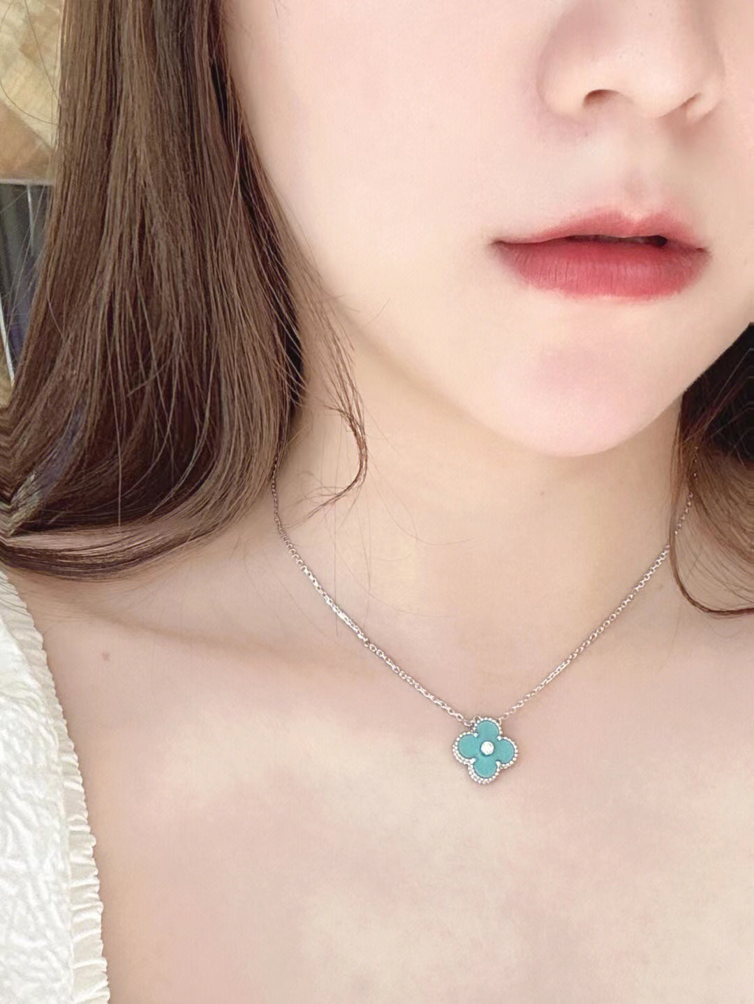 [⭐JeweliWhal]COLLIER EN ARGENT CLOVER 1 DIAMANT BLEU CLAIR