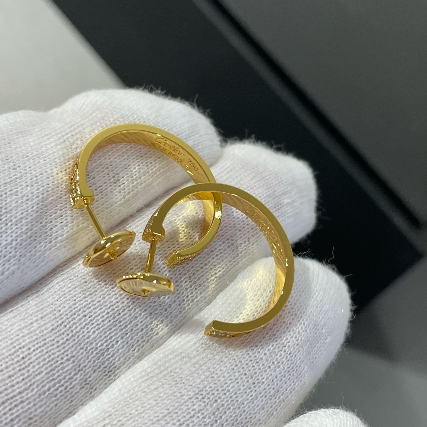 [⭐JeweliWhal]BOUCLES D'OREILLES CRÉOLES OR ET DIAMANT LOVE