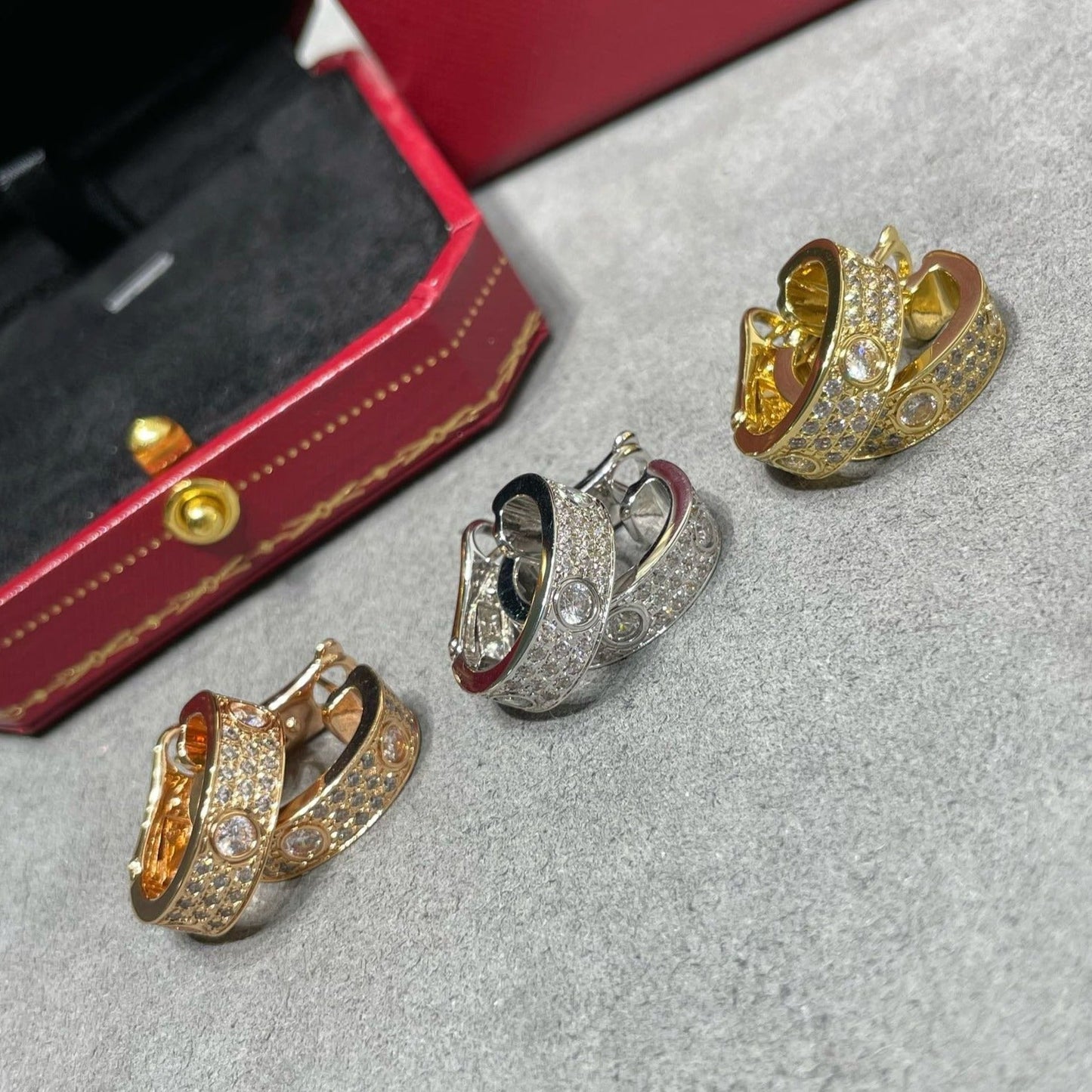 [⭐JeweliWhal]BOUCLES D'OREILLES PAVÉES DE DIAMANTS 5.5MM LOVE