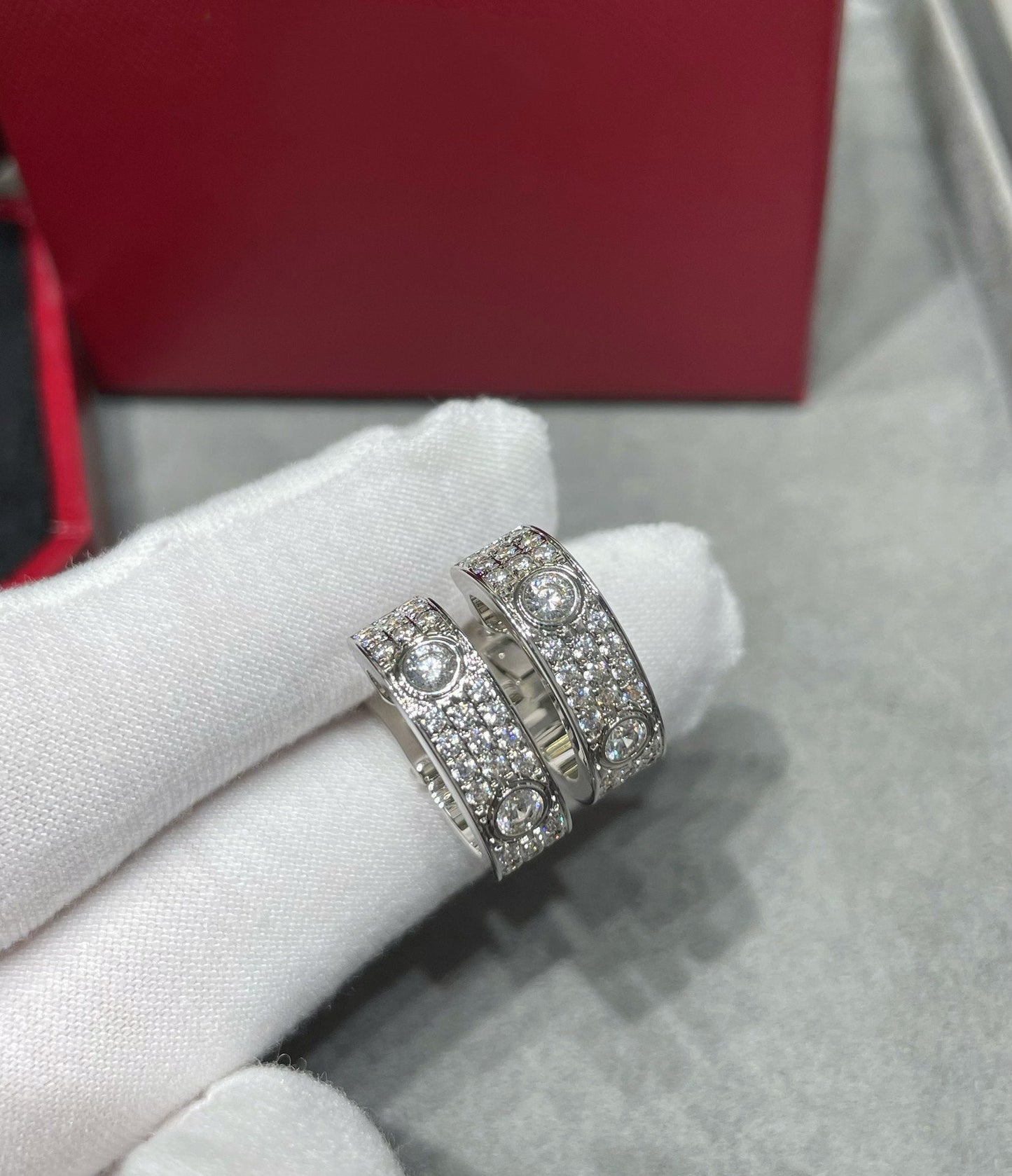 [⭐JeweliWhal]BOUCLES D'OREILLES PAVÉES DE DIAMANTS 5.5MM LOVE