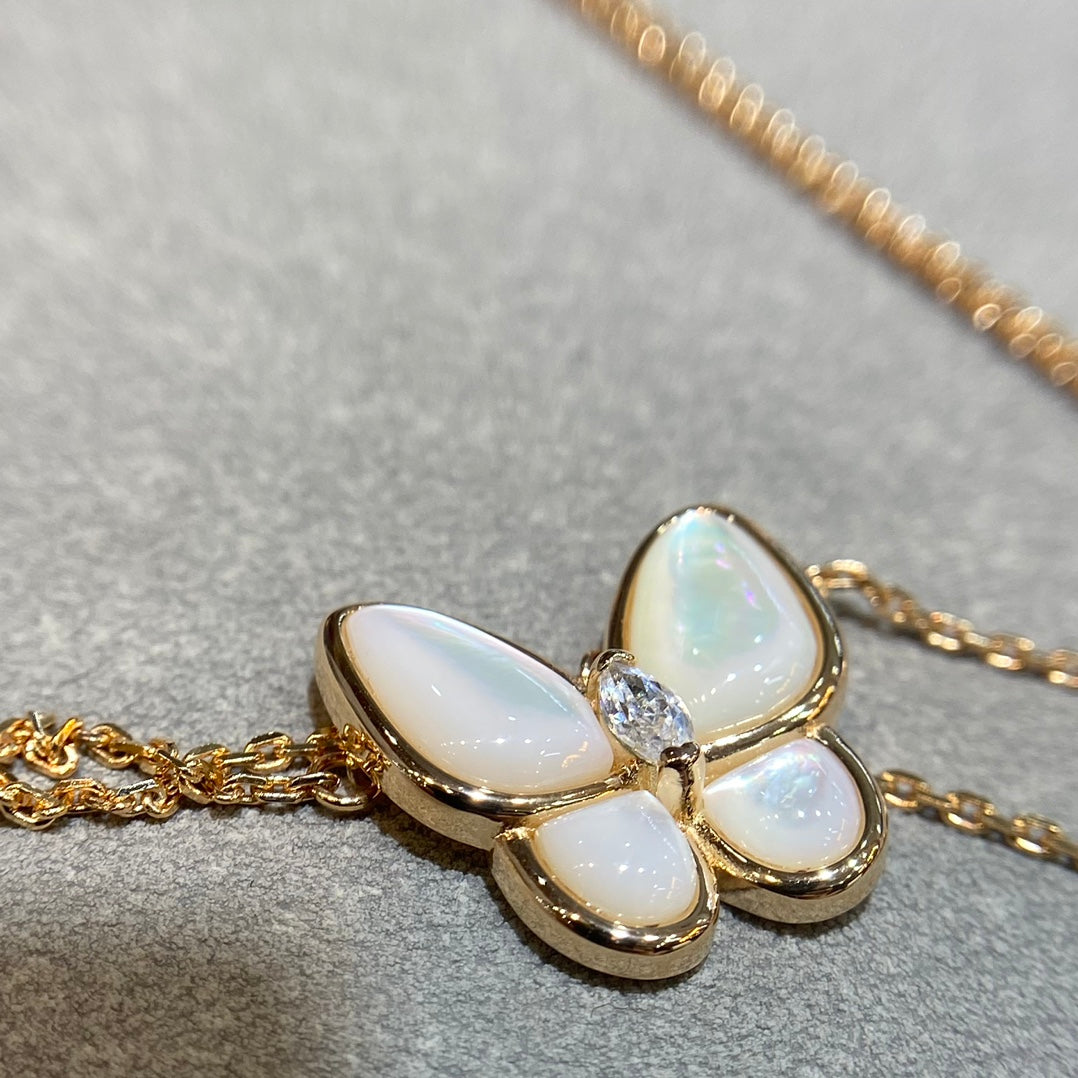 [⭐JeweliWhal]COLLIER DIAMANT PAPILLON NACRE