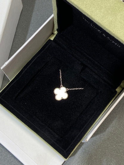 [⭐JeweliWhal]COLLIER TRÈFLE MOYEN ARGENT NACRE BLANCHE