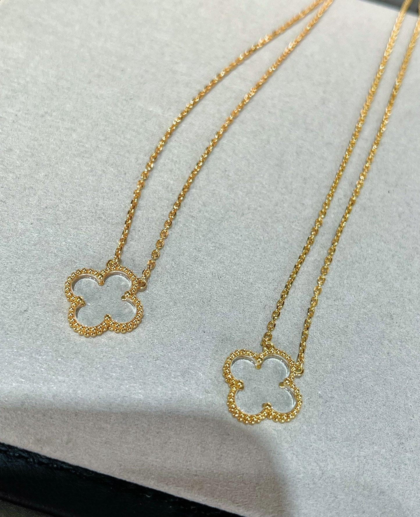 [⭐JeweliWhal]COLLIER TRÈFLE CRISTAL DE ROCHE OR ROSE