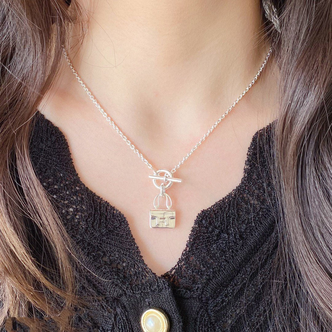 [⭐JeweliWhal]COLLIER EN ARGENT AVEC PENDENTIF CONSTANCE