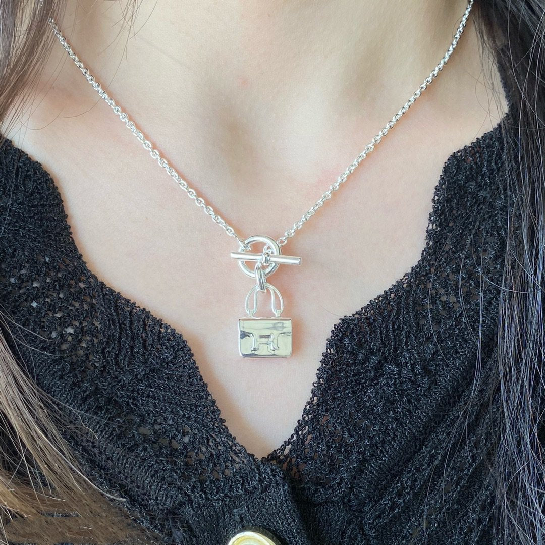 [⭐JeweliWhal]COLLIER EN ARGENT AVEC PENDENTIF CONSTANCE