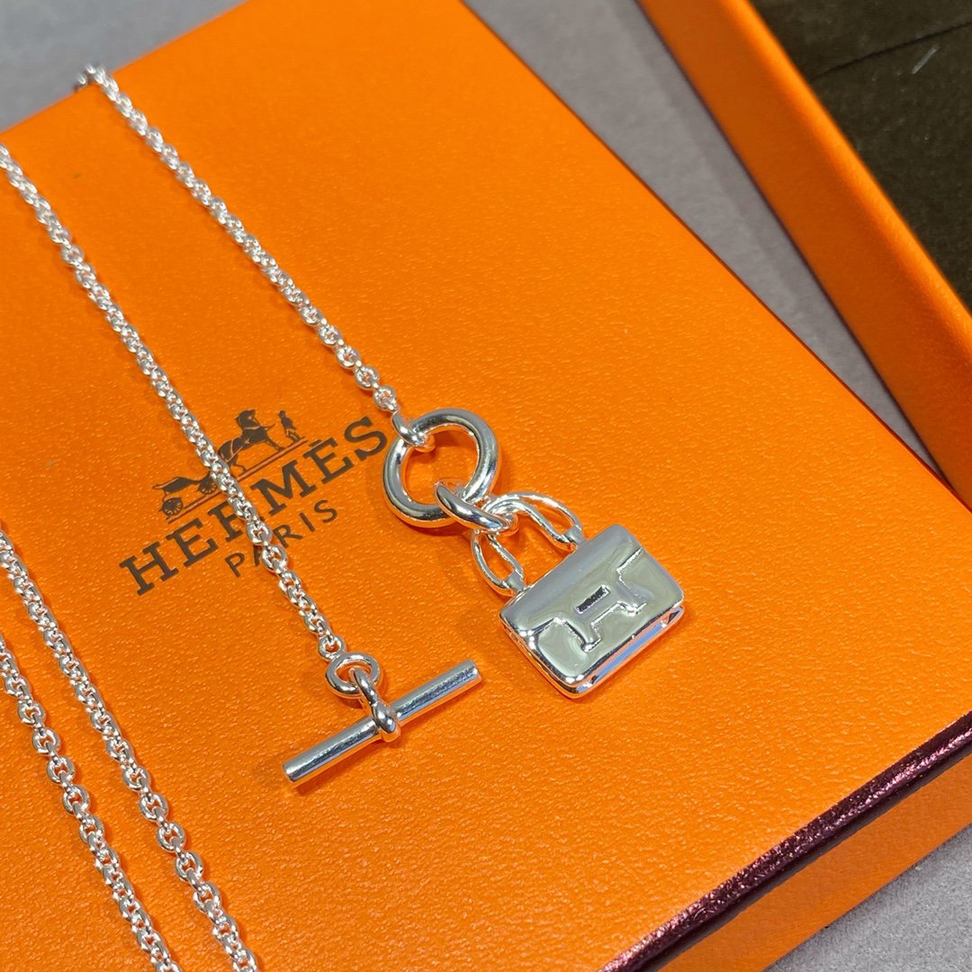 [⭐JeweliWhal]COLLIER EN ARGENT AVEC PENDENTIF CONSTANCE