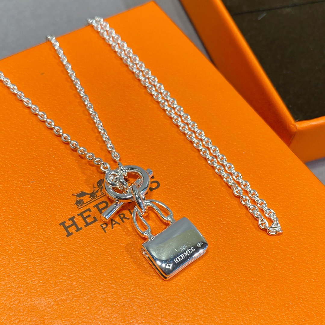 [⭐JeweliWhal]COLLIER EN ARGENT AVEC PENDENTIF CONSTANCE