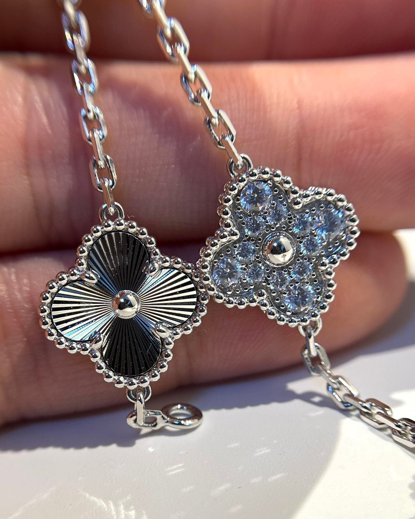[⭐JeweliWhal] COLLECTION DE BRACELETS LASER TRÈFLE 5 MOTIFS
