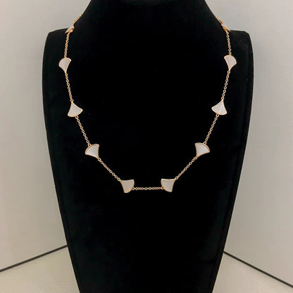 [⭐JeweliWhal]NEW ARRIVAL: TEN-FLOWER DRESS AND GOLD NECKLACE