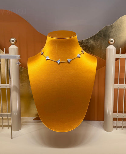 [⭐JeweliWhal]NEW ARRIVAL: TEN-FLOWER DRESS AND GOLD NECKLACE