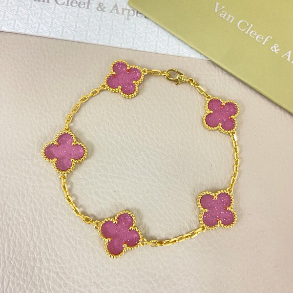 [⭐JeweliWhal]NEUES BLASENROSA EMAILLIERTES 5-BLÜTEN-ARMBAND