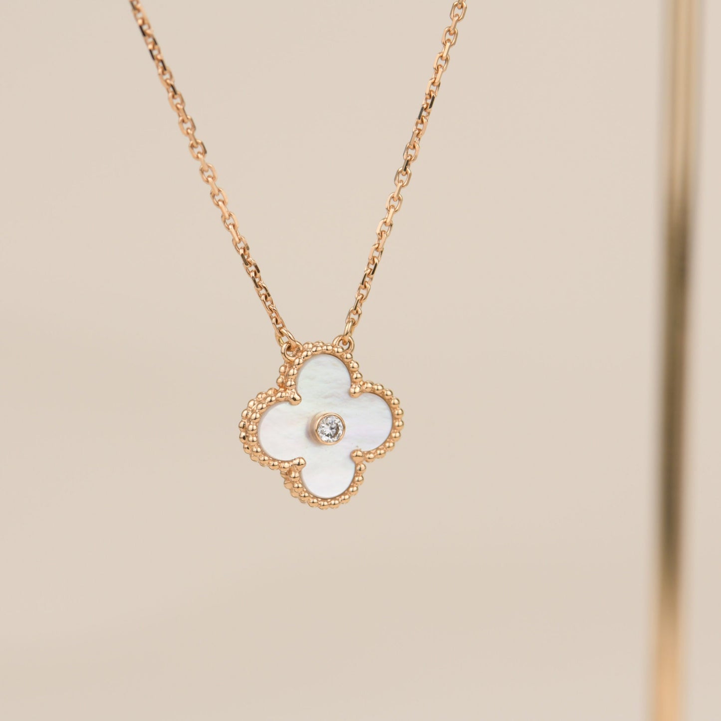 [⭐JeweliWhal]CLOVER COLLIER FRITILLAIRE BLANC 15MM DIAMANT