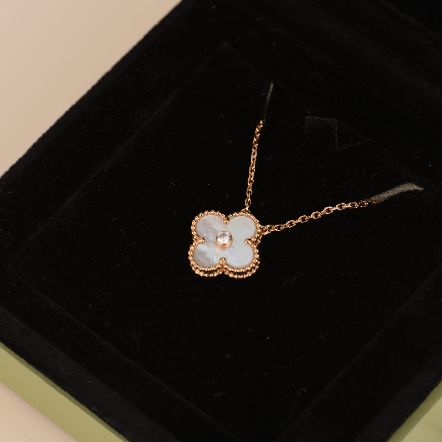 [⭐JeweliWhal]CLOVER COLLIER FRITILLAIRE BLANC 15MM DIAMANT