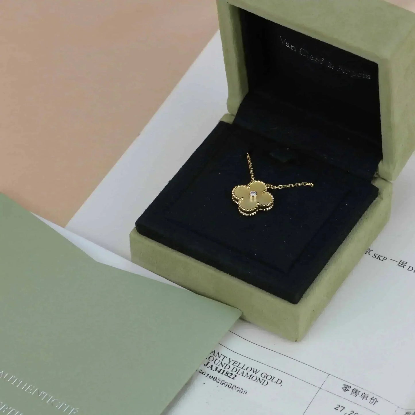 [⭐JeweliWhal]COLLIER CLOVER 15MM DIAMANT OR NACRE