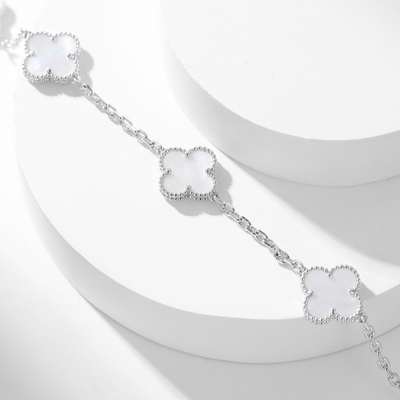 [⭐JeweliWhal]COLLIER TRÈFLE 10 MOTIFS NACRE BLANCHE