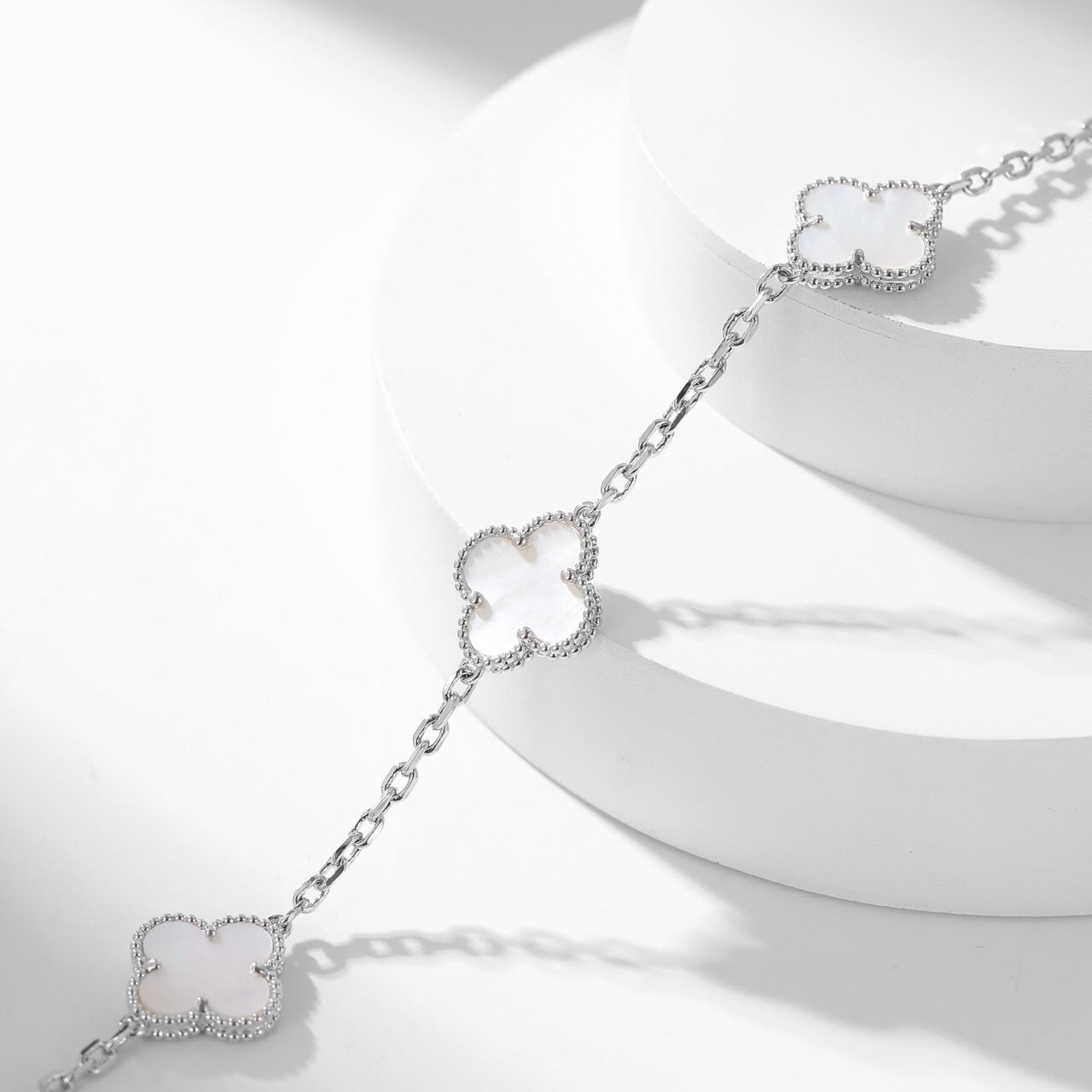 [⭐JeweliWhal]COLLIER TRÈFLE 10 MOTIFS NACRE BLANCHE