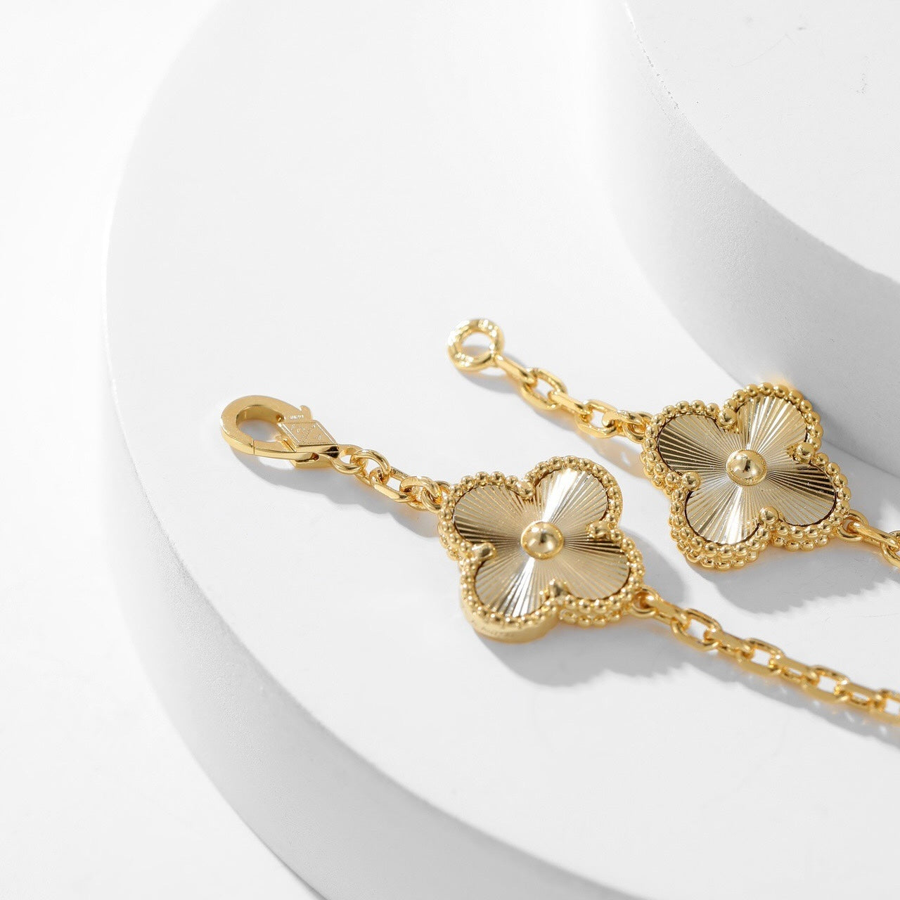 [⭐JeweliWhal]COLLIER CLOVER 10 MOTIFS DÉCOUPÉS AU LASER
