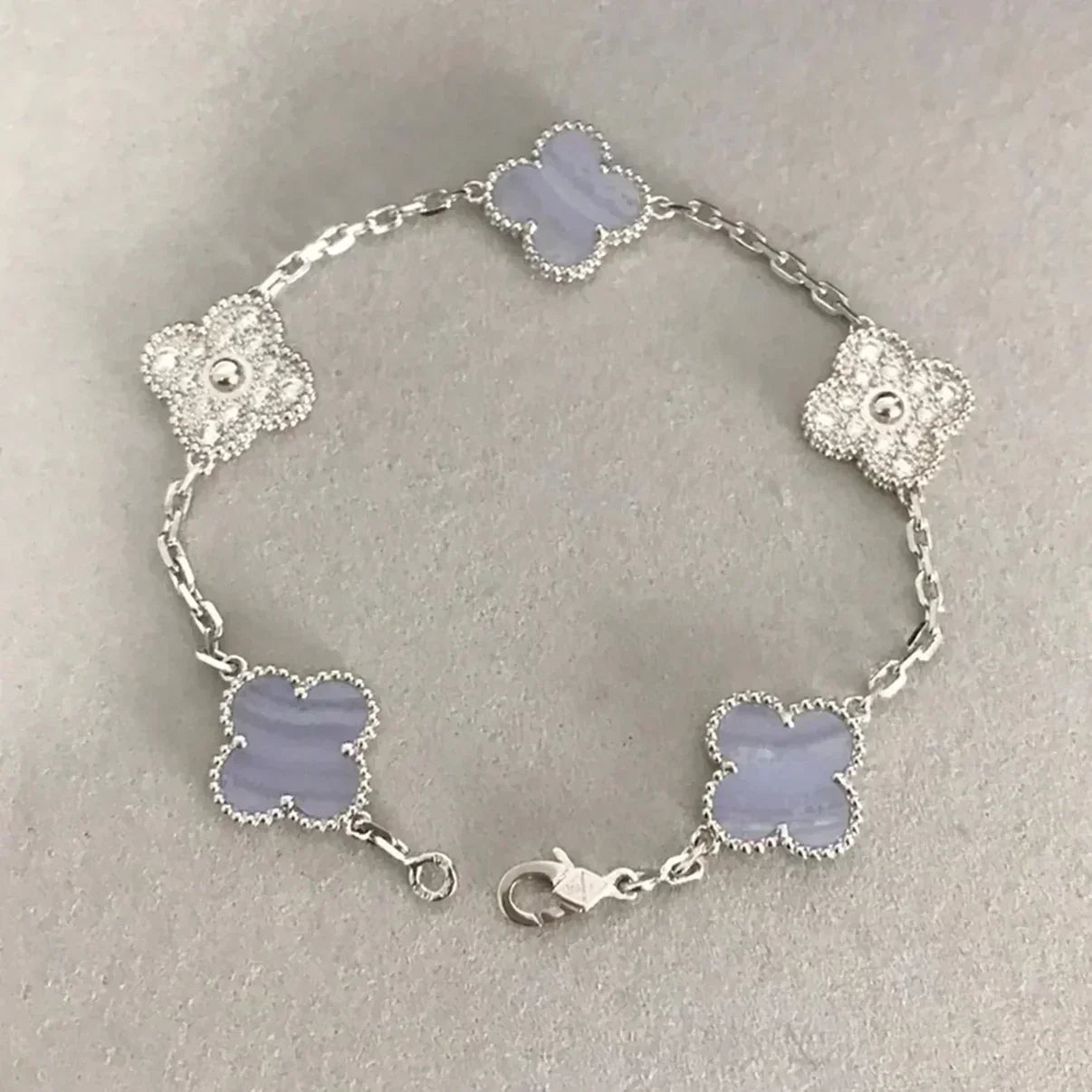 [⭐JeweliWhal] COLLECTION BRACELETS TRÈFLE 5 MOTIFS CHALCEDOINE VIOLETTE