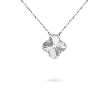 [⭐JeweliWhal]COLLIER LASER TRÈFLE 15MM ARGENT