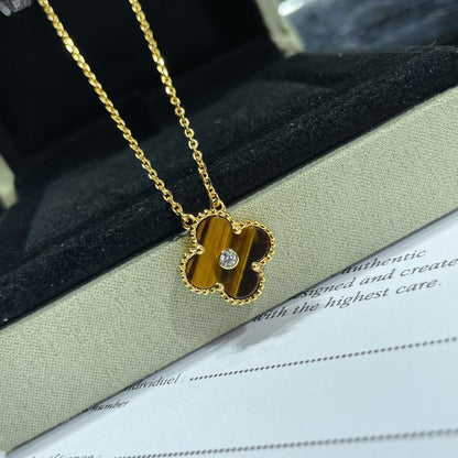 [⭐JeweliWhal]Collier TRÈFLE 15MM DIAMANT ET AGATE ŒIL DE TIGRE JAUNE