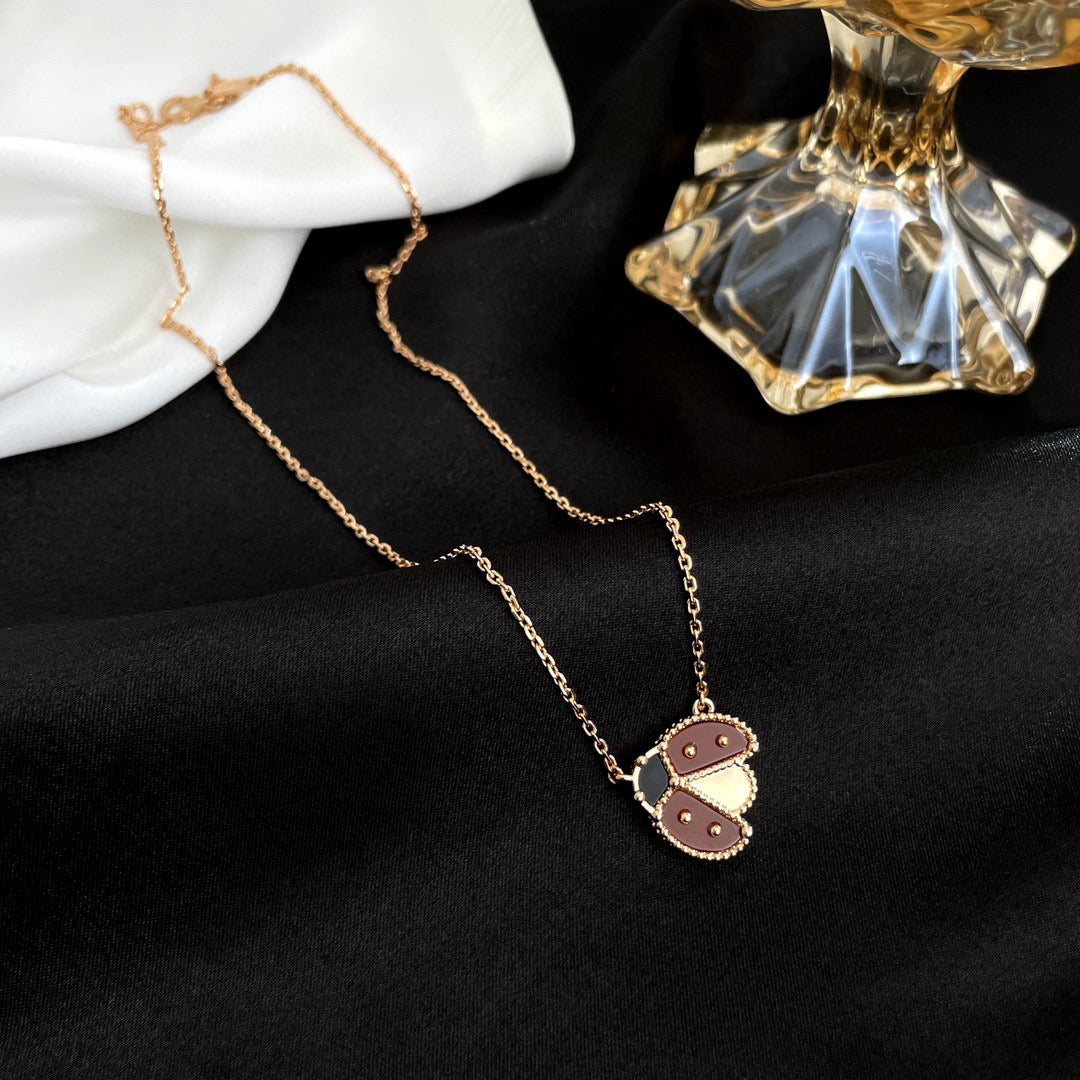 [⭐JeweliWhal]COLLIER COCCINELLE EN CORNALINE PORTE-BONHEUR