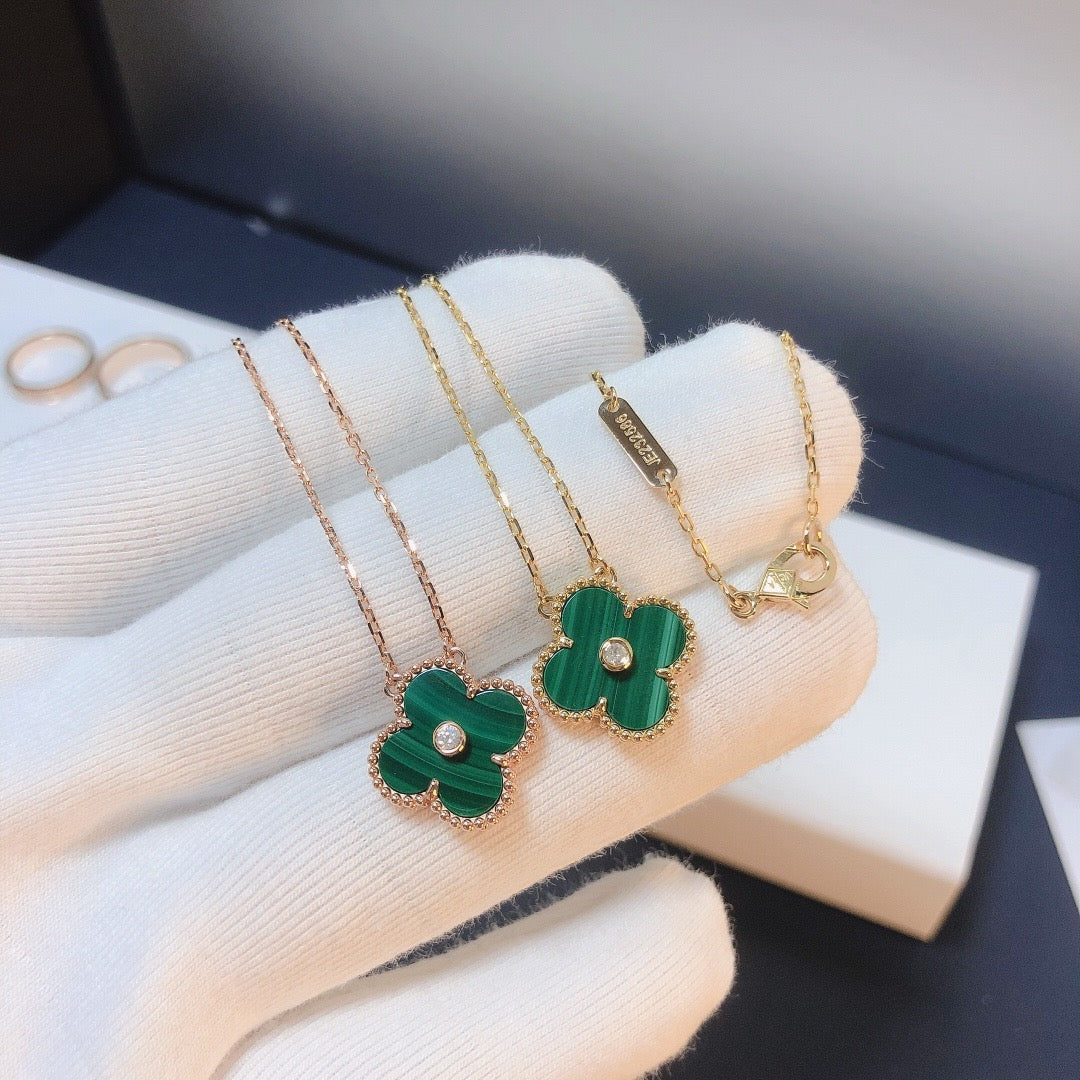 [⭐JeweliWhal]COLLIER TRÈFLE 15MM DIAMANT TURQUOISE