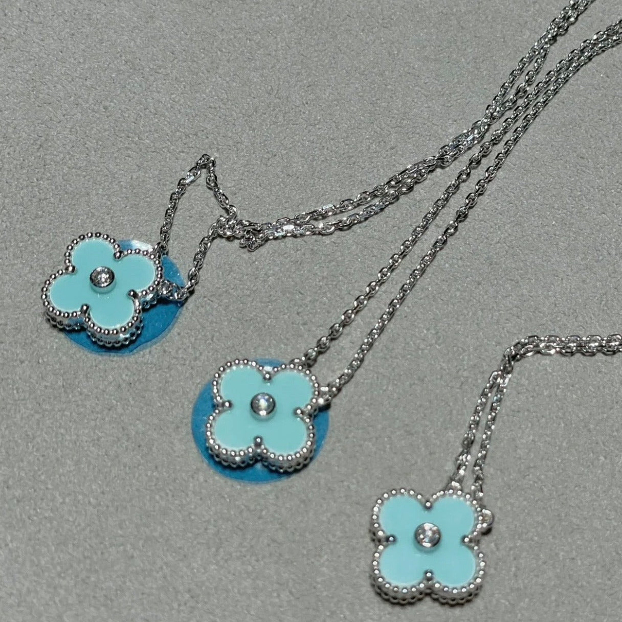 [⭐JeweliWhal]COLLIER EN ARGENT CLOVER 1 DIAMANT BLEU CLAIR