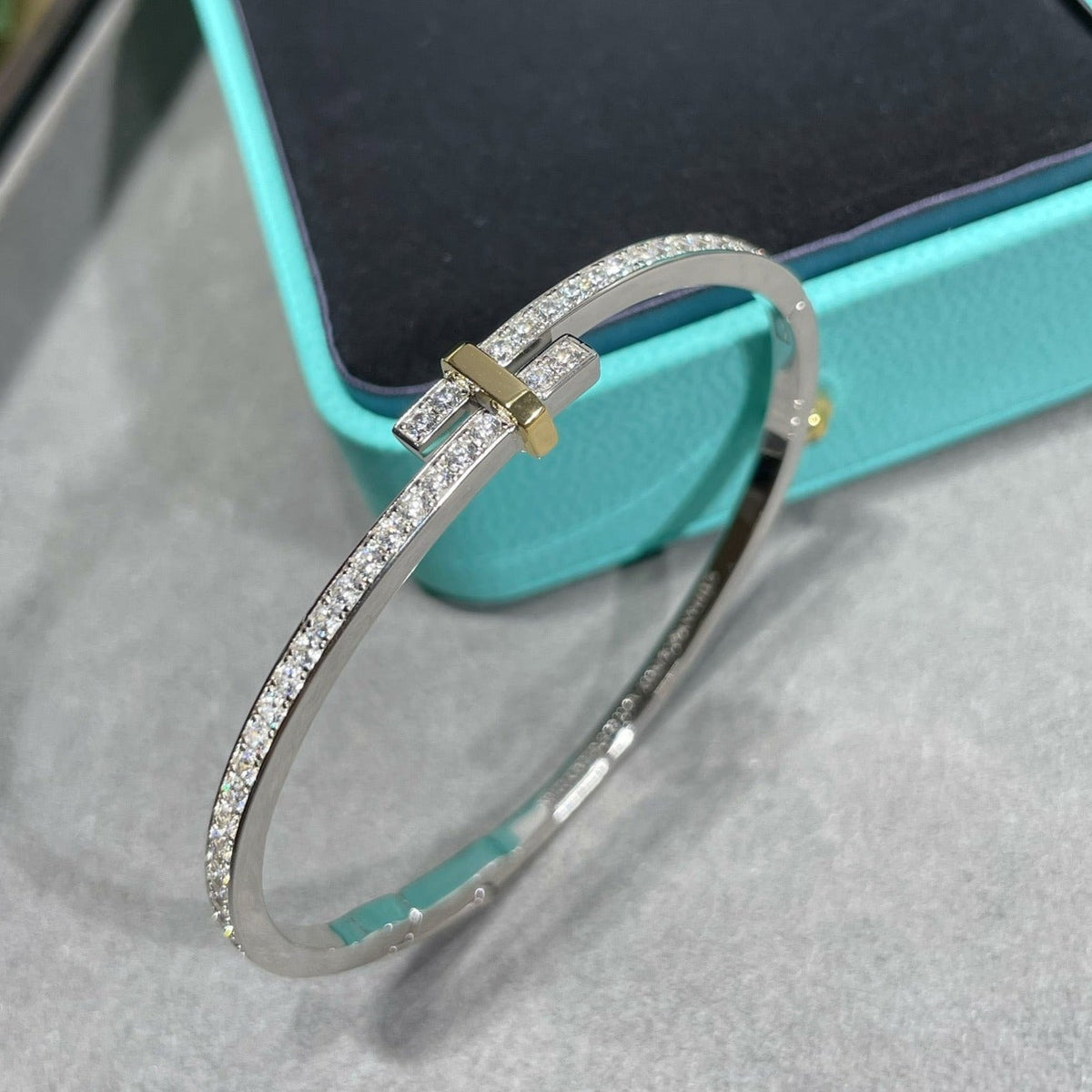 [JeweliWhal]EDGE DIAMOND GOLD SILVER BRACELET