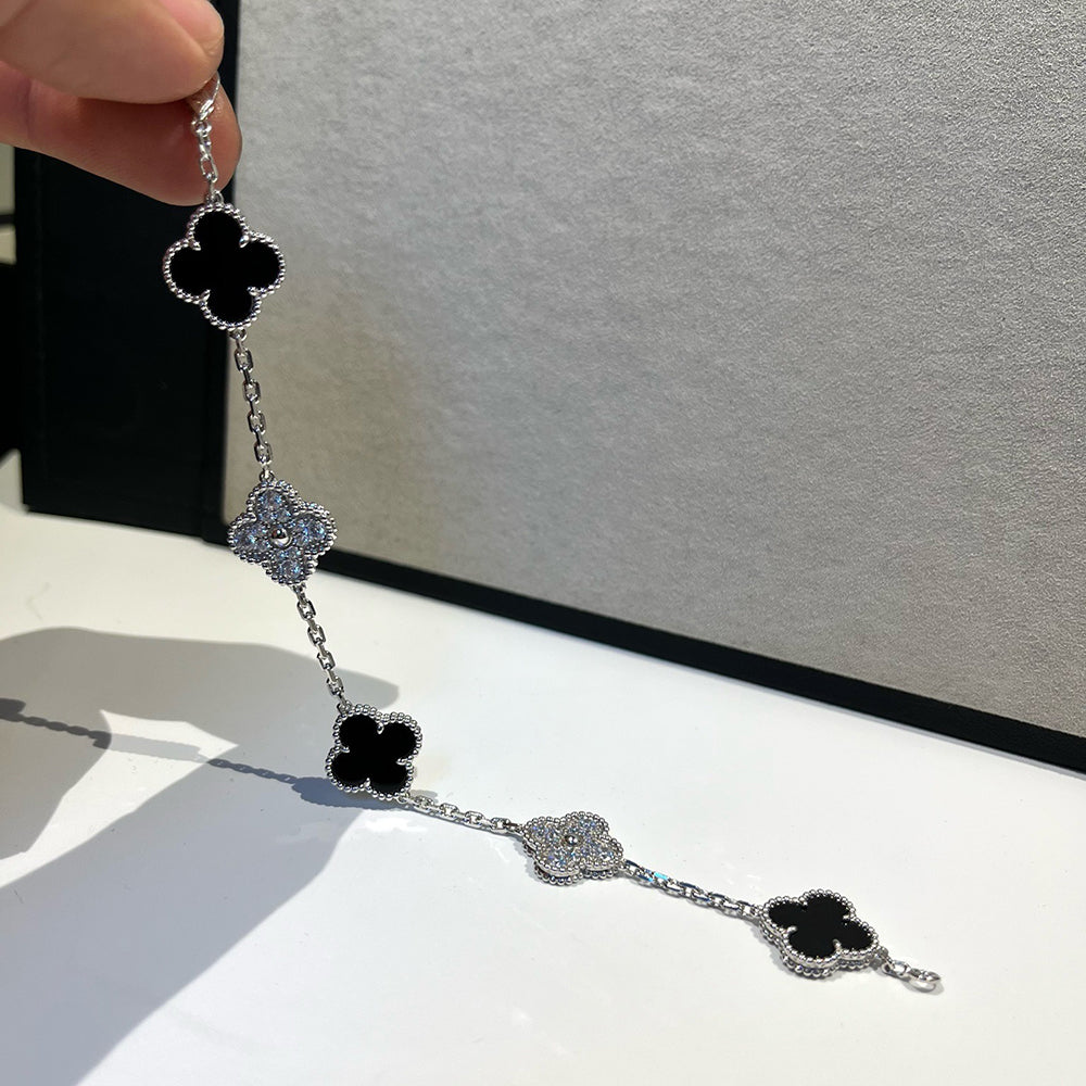 [⭐JeweliWhal] CLOVER 5 MOTIF ONYXS BRACELET COLLECTION