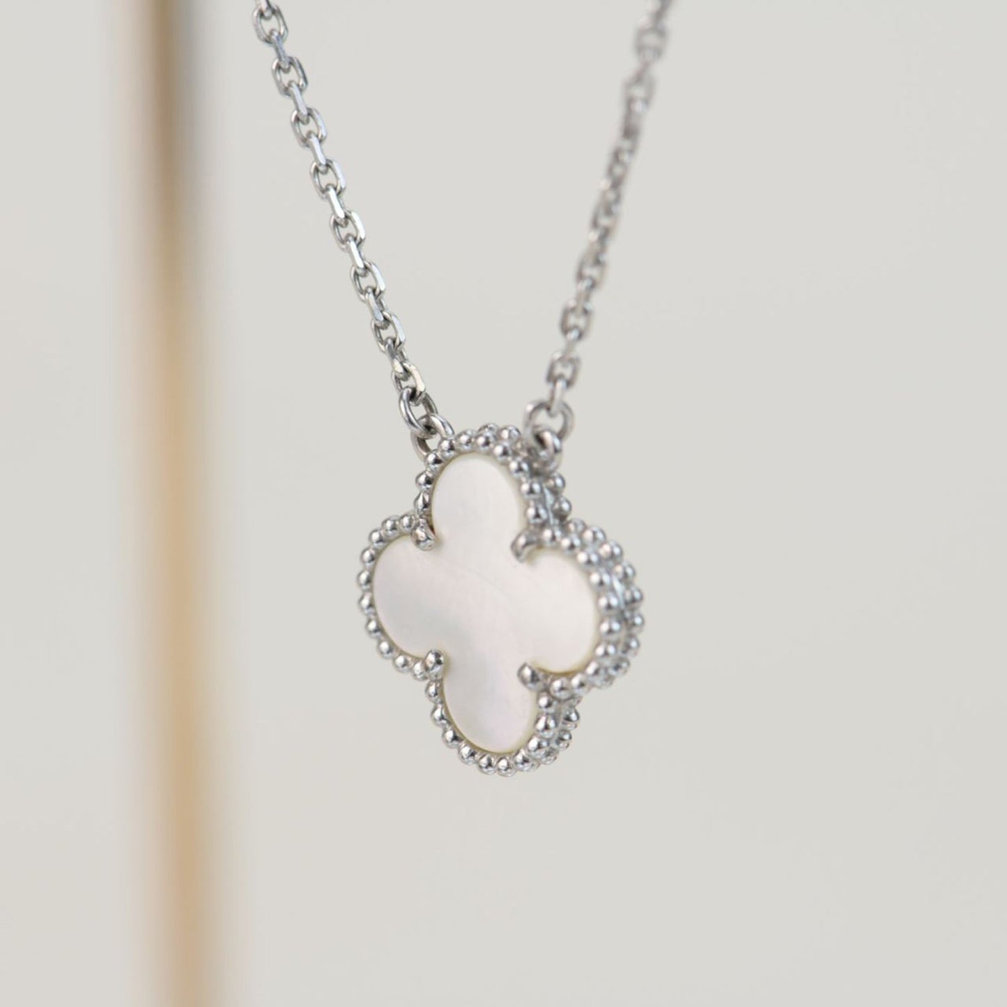 [⭐JeweliWhal]TRÈFLE 15 MM NACRE BLANCHE ARGENT