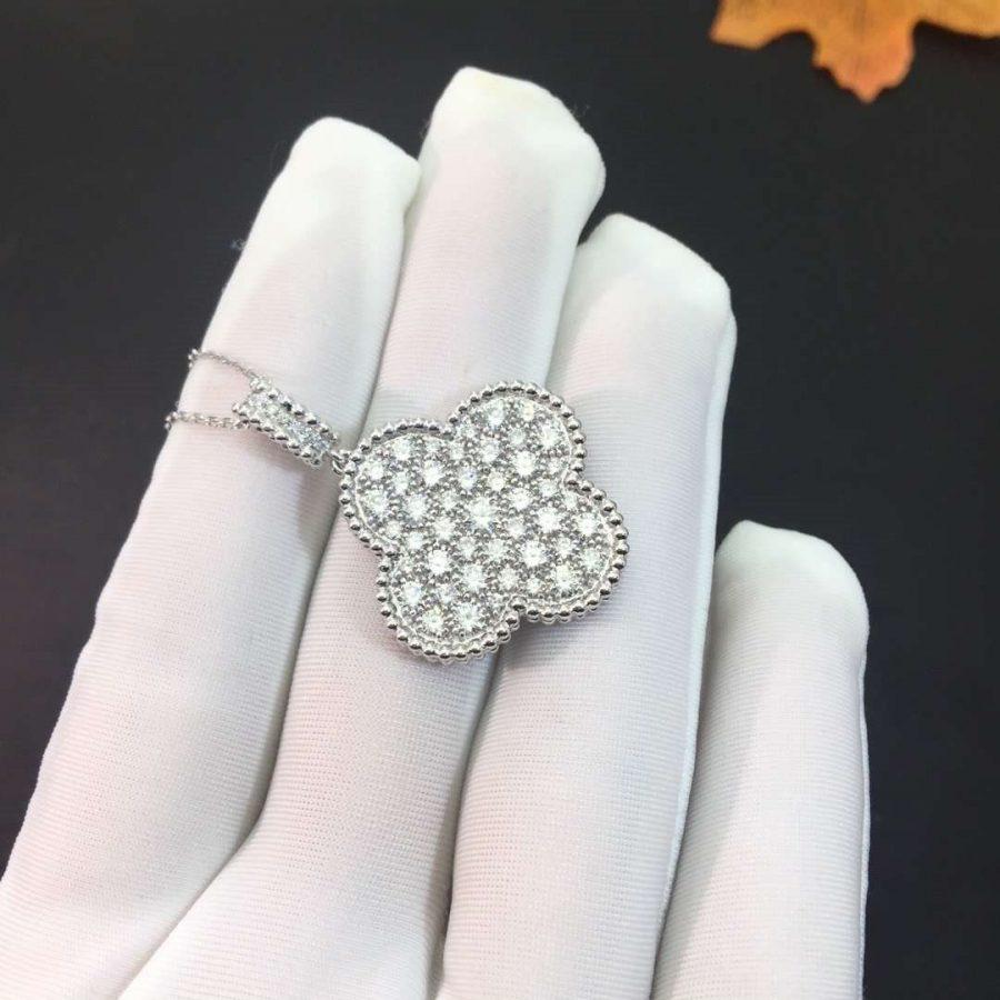 [⭐JeweliWhal]COLLIER GRAND TRÈFLE 25 MM ARGENT ENTIÈREMENT SERTI DE DIAMANTS